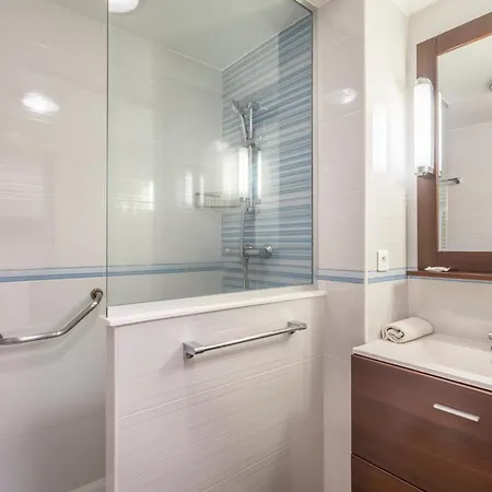 Aparthotel Pierre & Les Jardins De La Cote D'azur Saint-Mandrier-sur-Mer