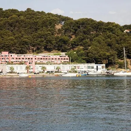 Pierre & Les Jardins De La Cote D'azur Aparthotel Saint-Mandrier-sur-Mer